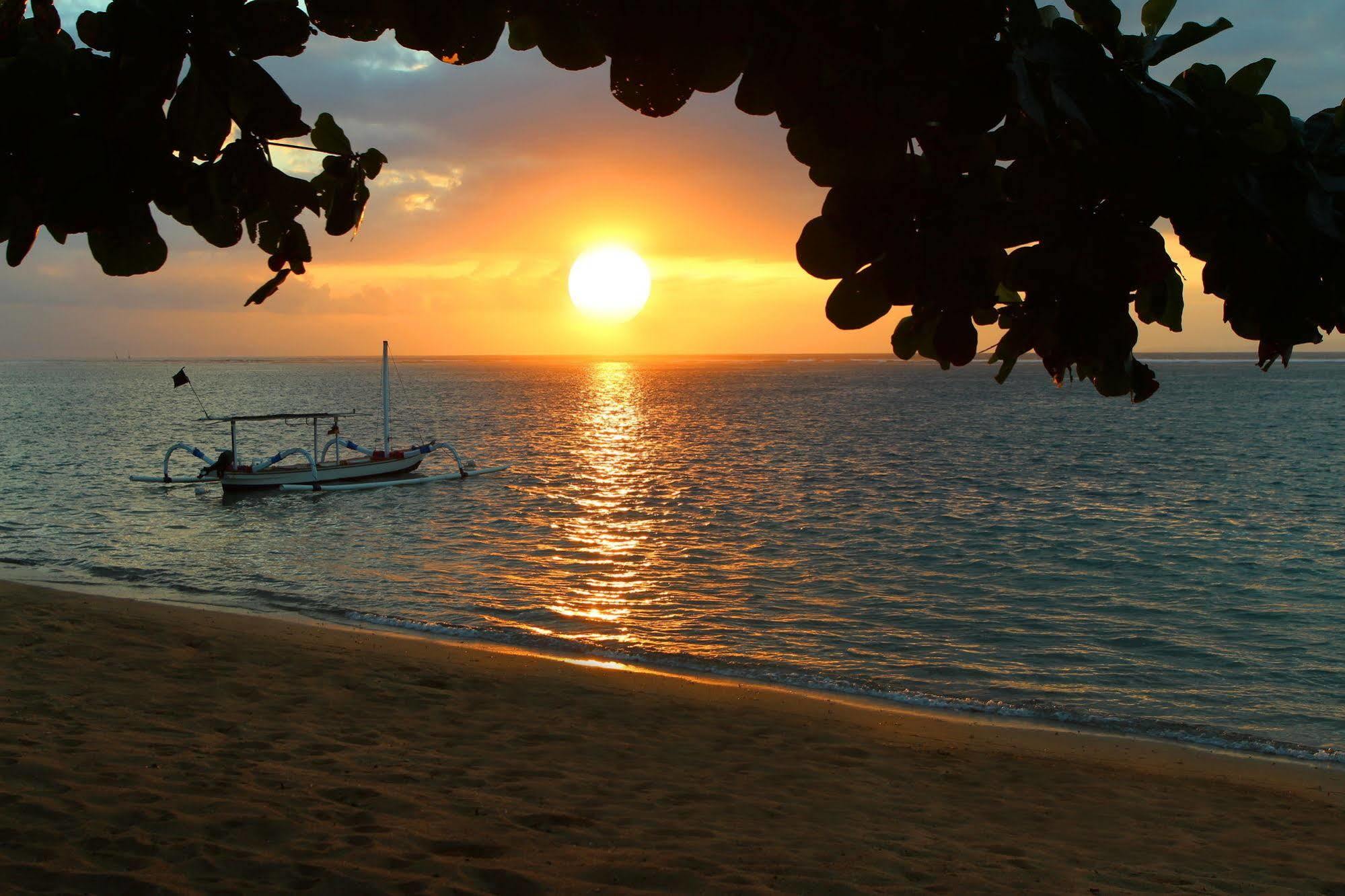 Nesa Sanur Bali Hotel Exterior foto